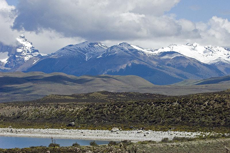 20071213 113603 D2X 4200x2800 v2.jpg - Torres del Paine National Park